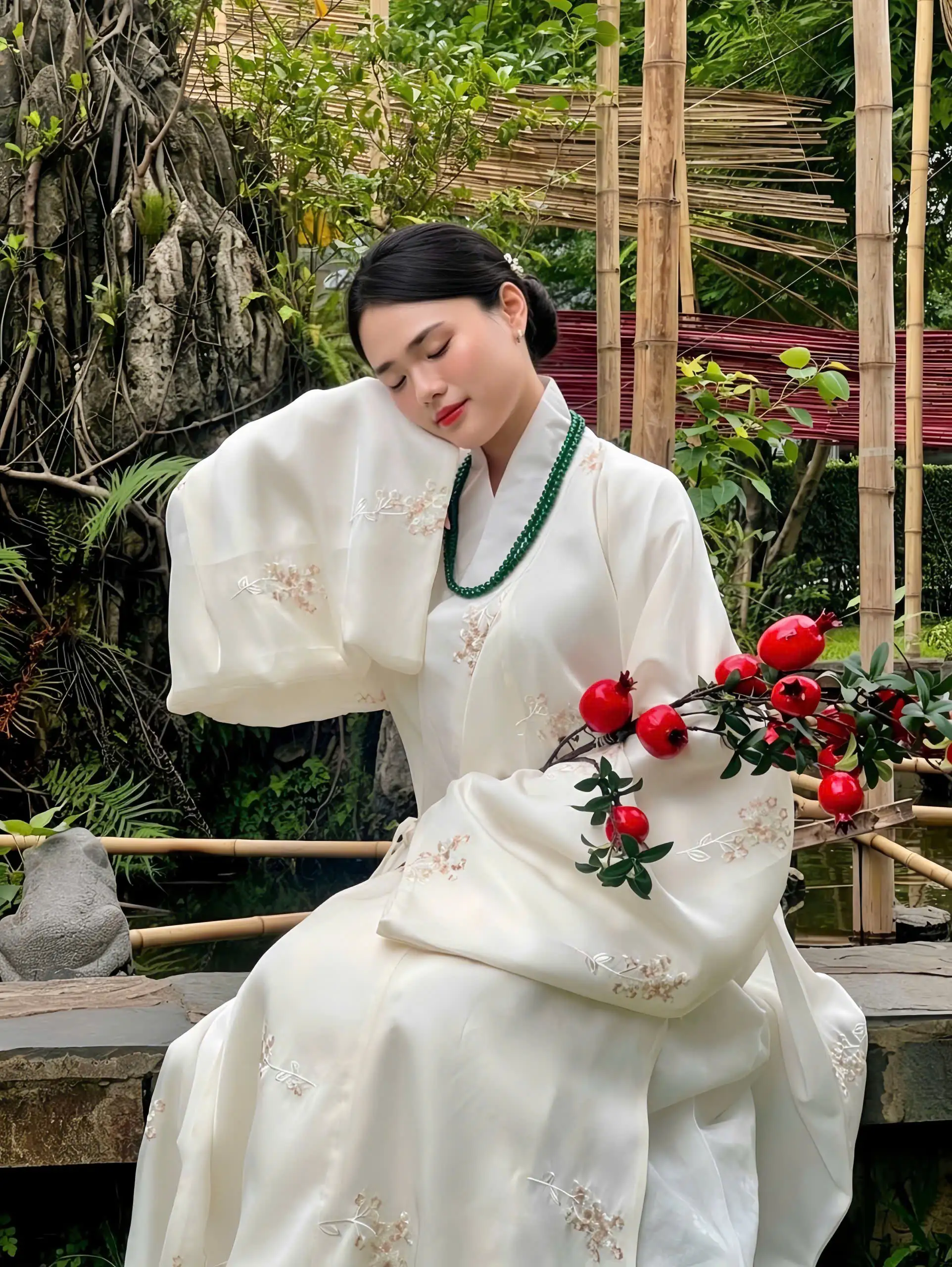 C11: Giao lĩnh Nhã An: Áo Giao lĩnh be, thường trắng
