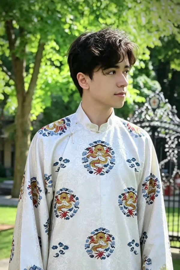 GT13: Đoàn long trắng ngà