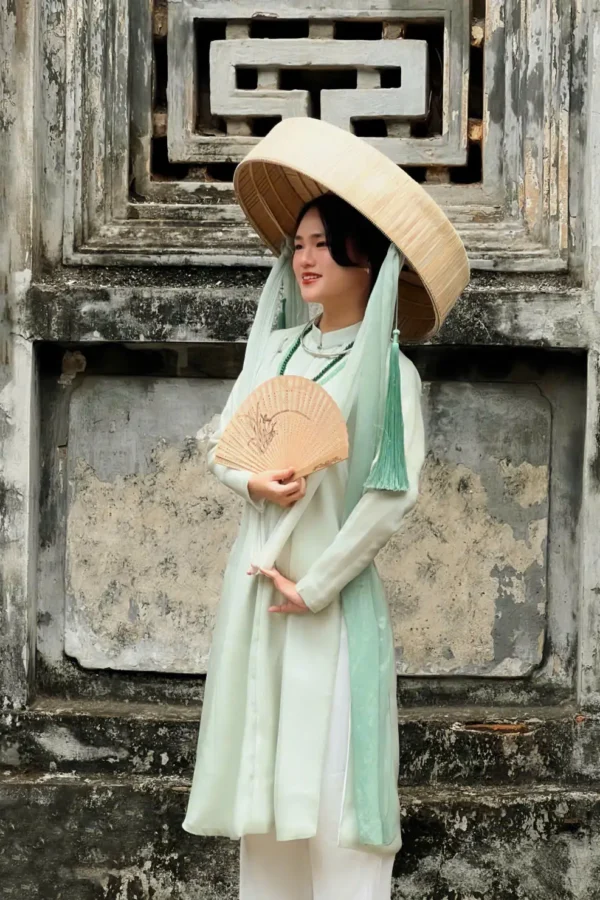 B35: Tơ Kim Xanh Cốm Lót Trắng