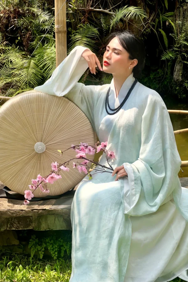 C12: Giao lĩnh Ngọc Bích