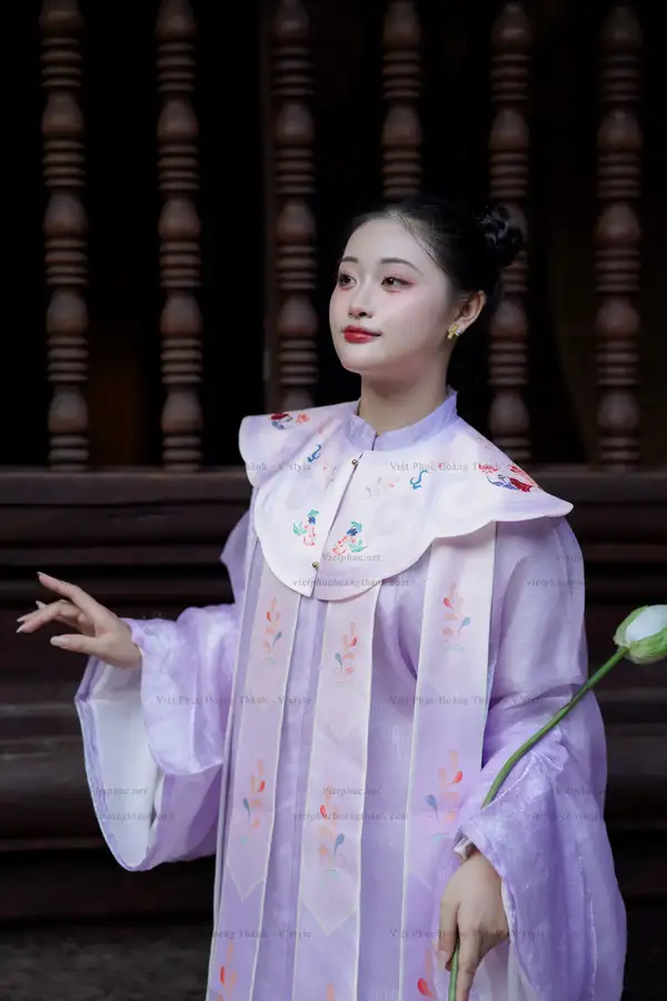 Phụ Kiện : Vân Kiên