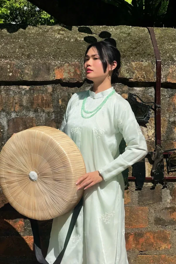 B11: Tơ kim Ngọc Bích Thêu Hoa